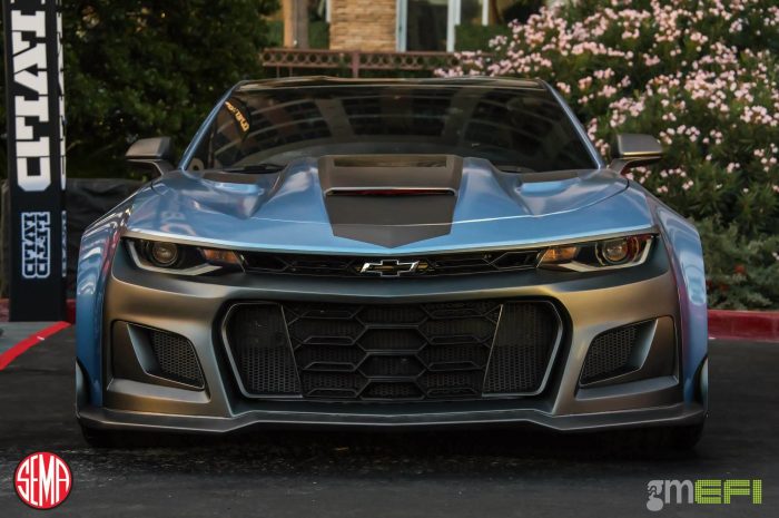 2016+ Camaro 6LE Designs IROC-Z Hood WITH WINDOW in CARBON FIBER - Image 5